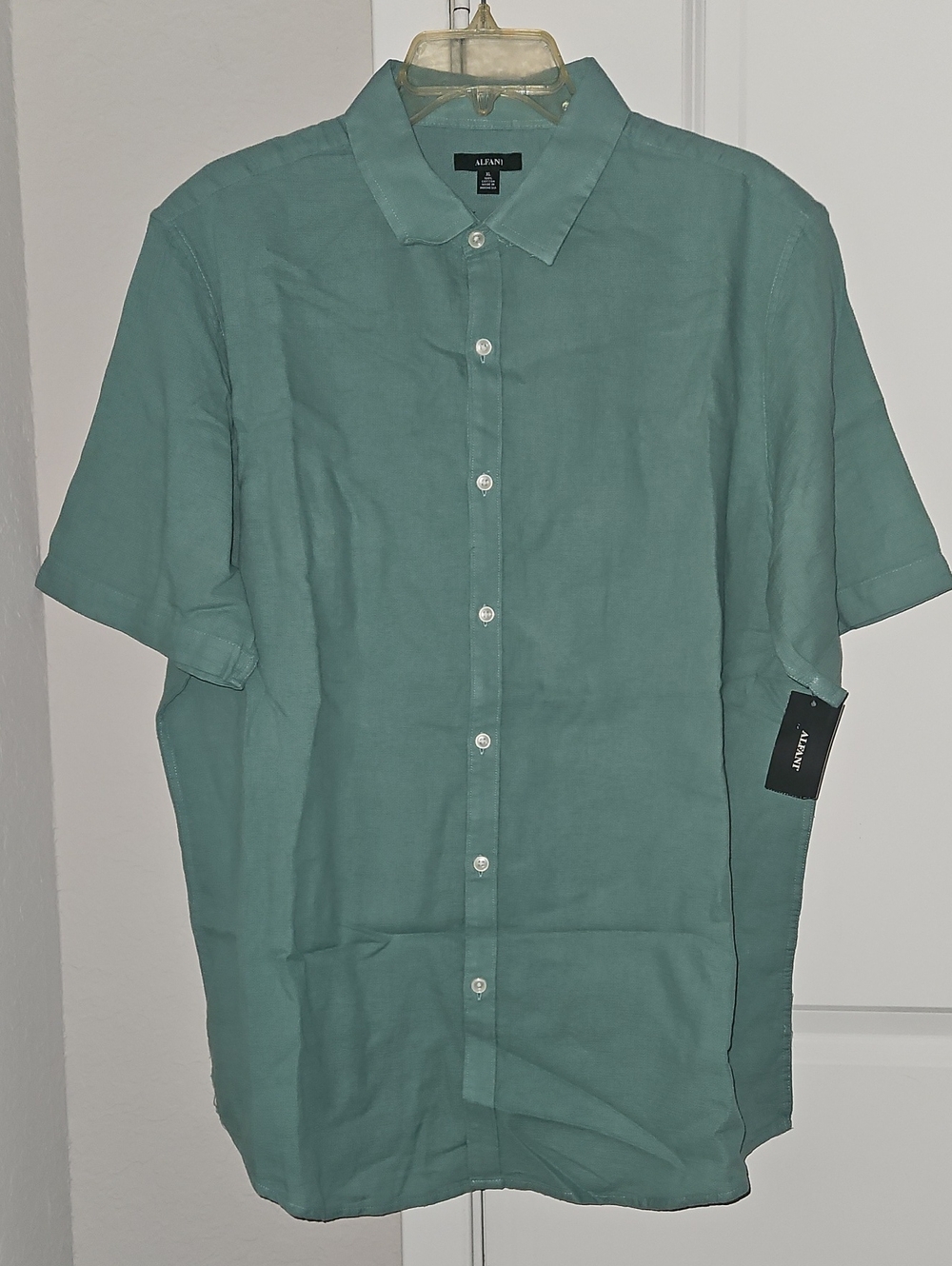 Alfani Men’s Short-Sleeve Button-Down Shirt in Seafoam XL